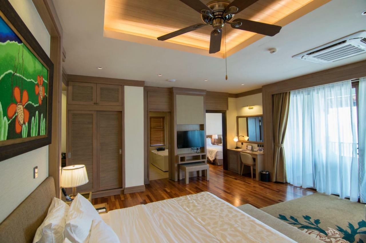 Royale Chulan Cherating Villa Экстерьер фото