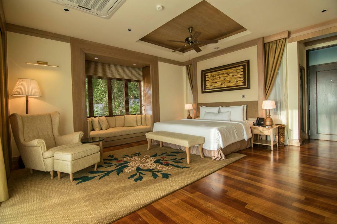 Royale Chulan Cherating Villa Экстерьер фото