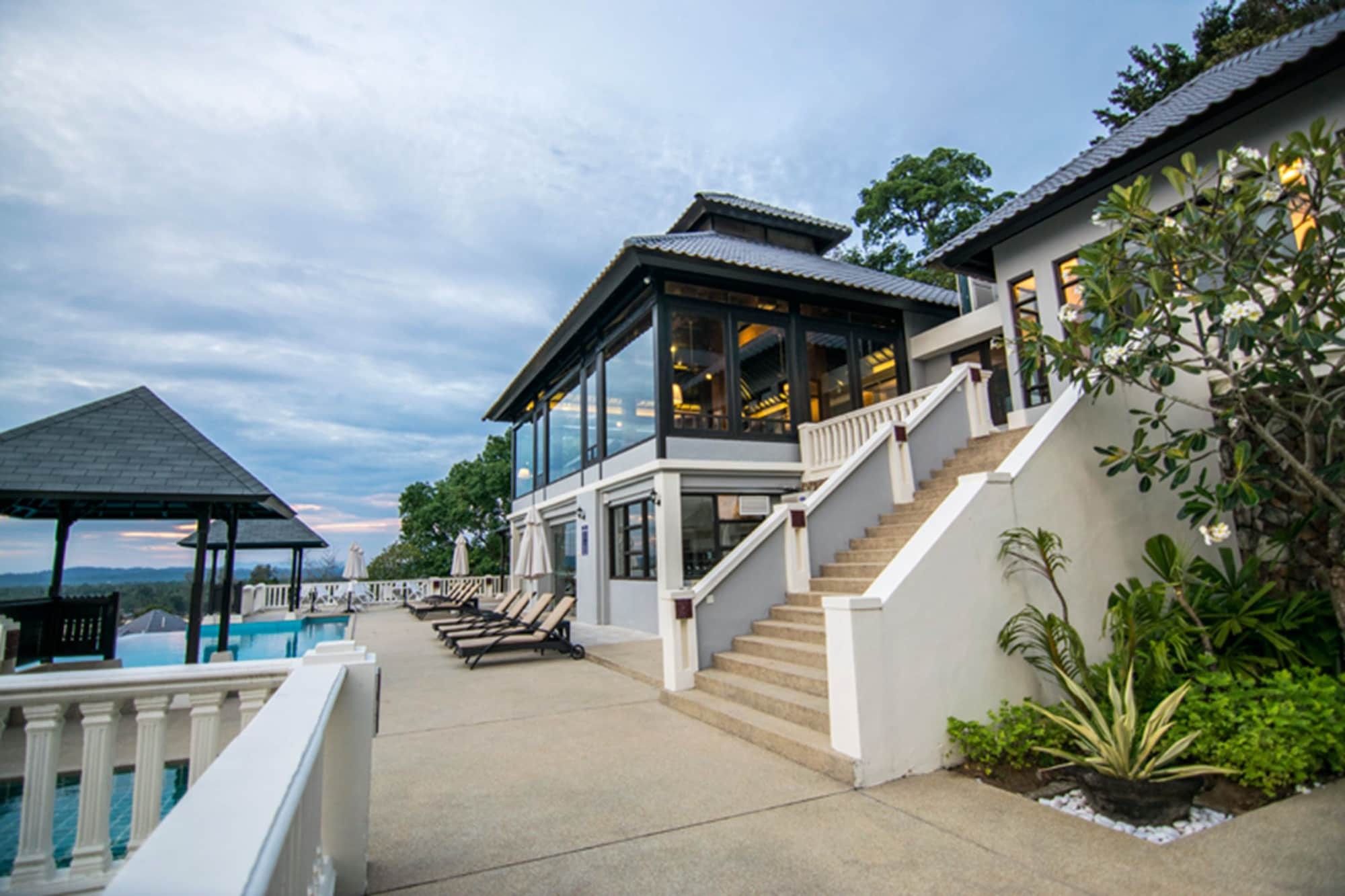 Royale Chulan Cherating Villa Экстерьер фото